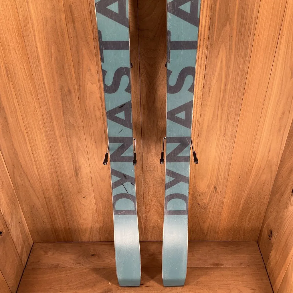 2021 Dynastar M-Pro 84 w/ Look SPX 12 Demo Bindings