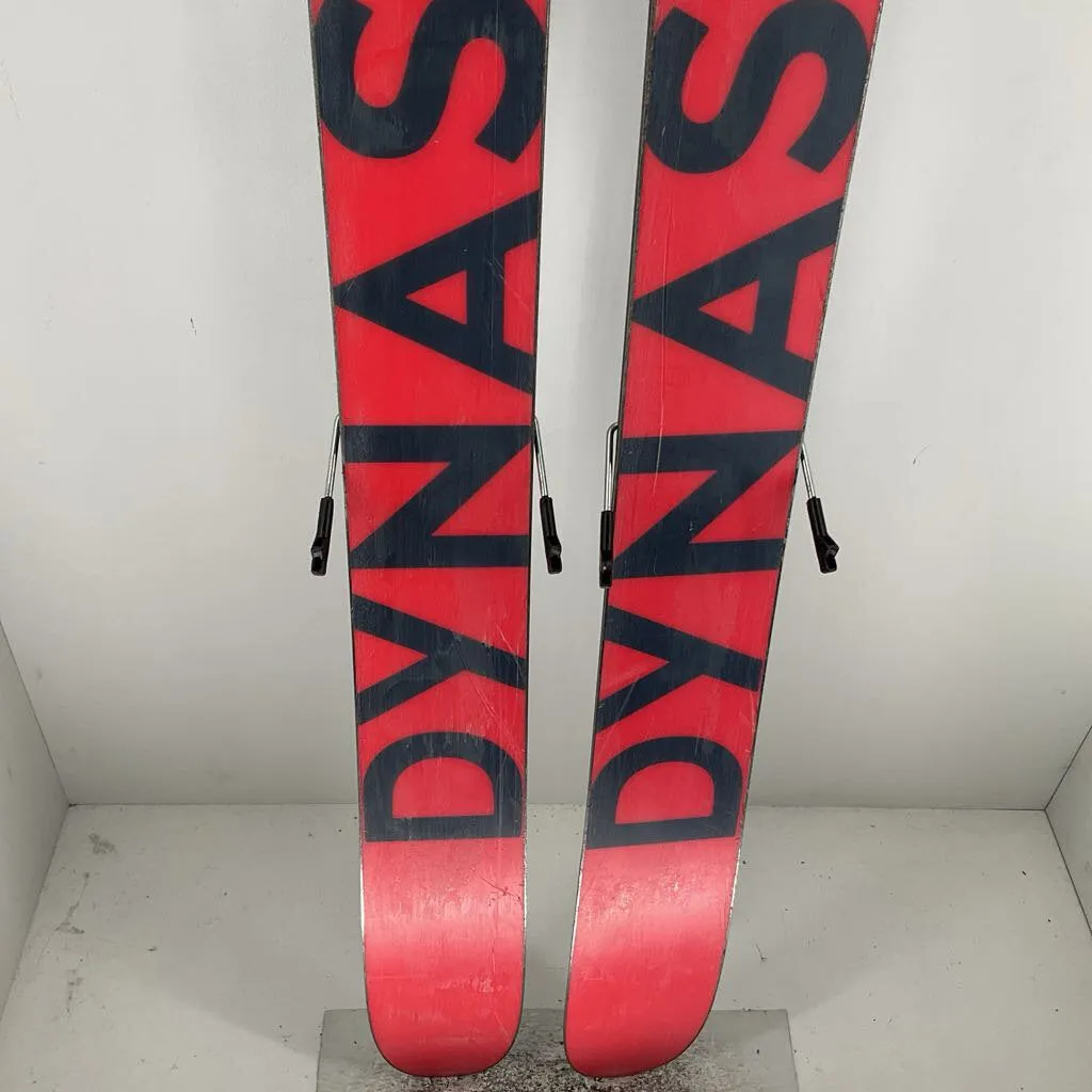 2022 Dynastar M-Free 118 w/ Look Pivot 15 Bindings