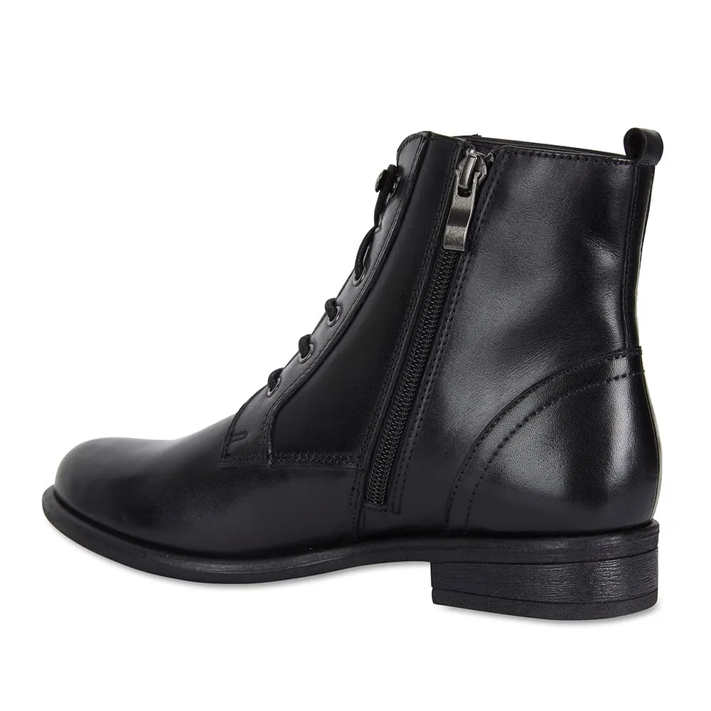 Badge Boot in Black Leather