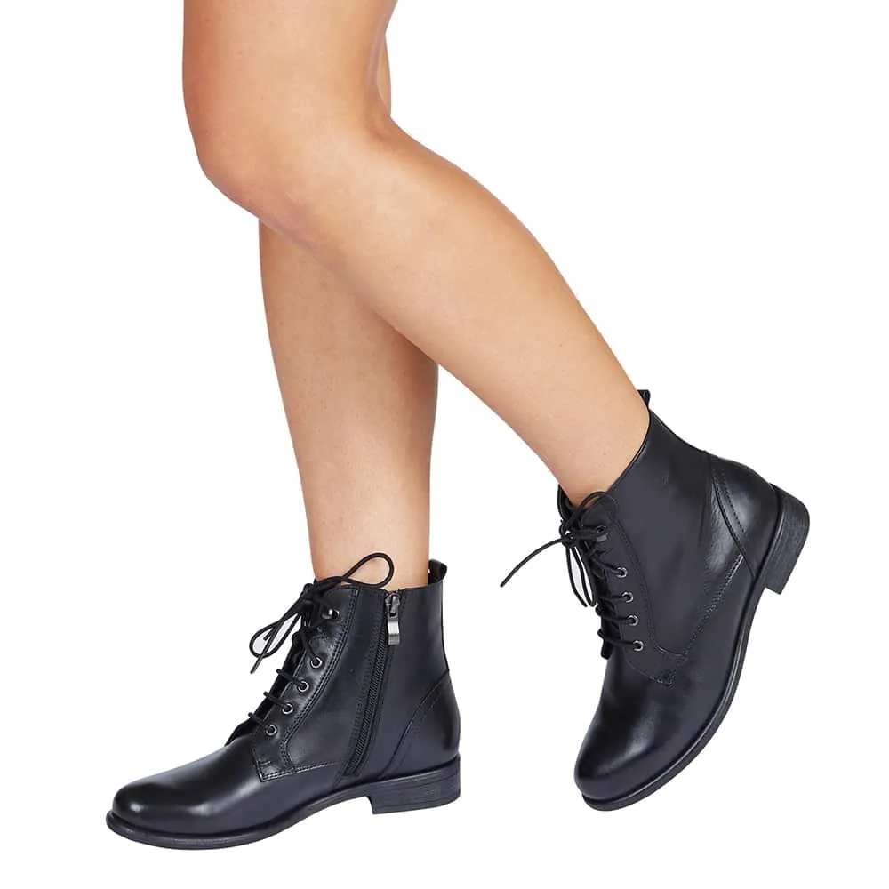 Badge Boot in Black Leather