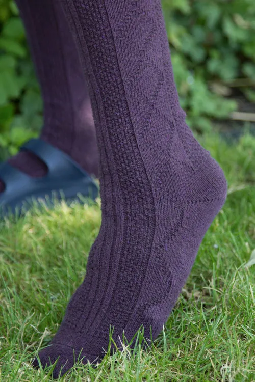 Diamond Rib Knee Socks - Plum