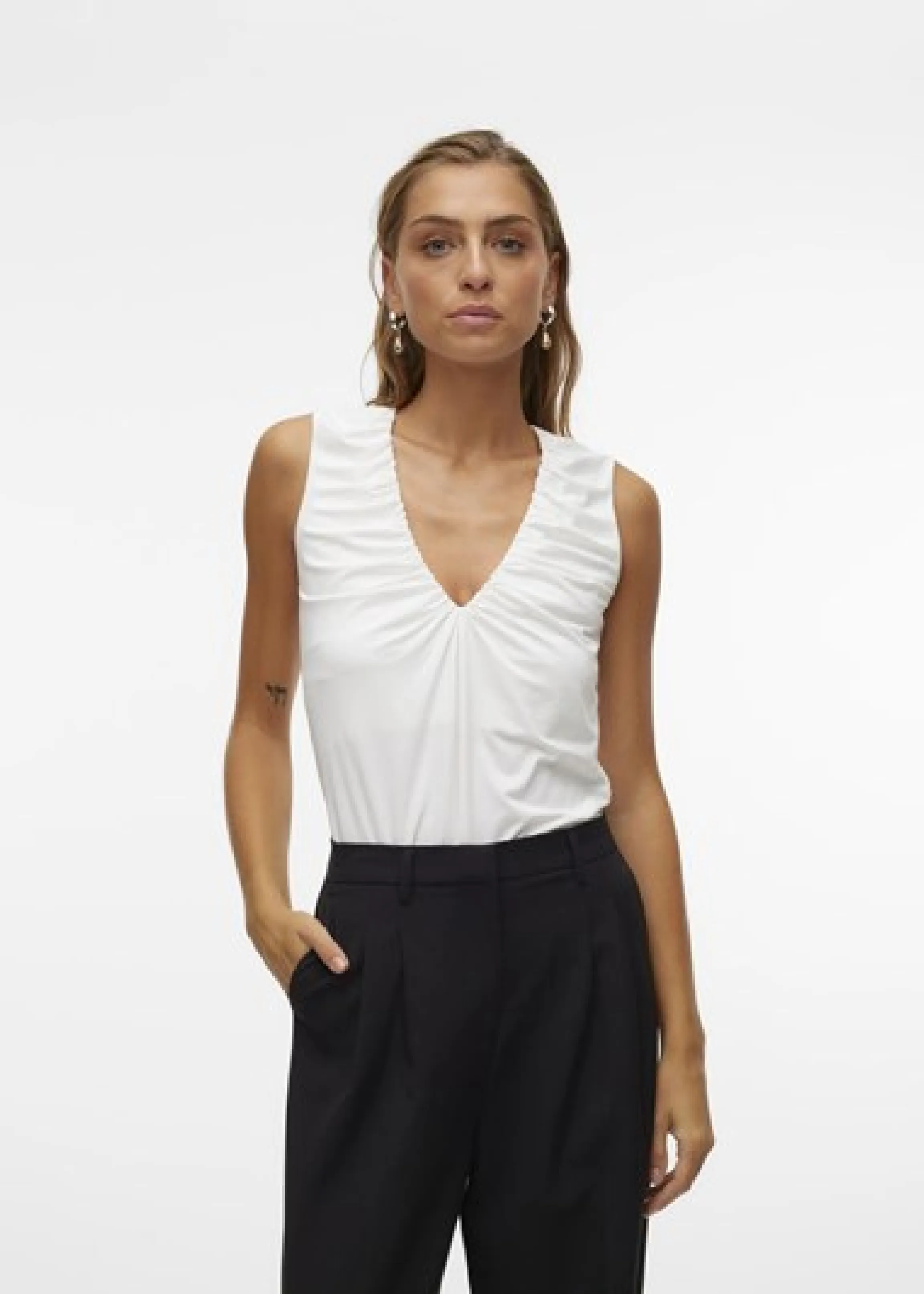 Hanna Snow White Sleeveless Top