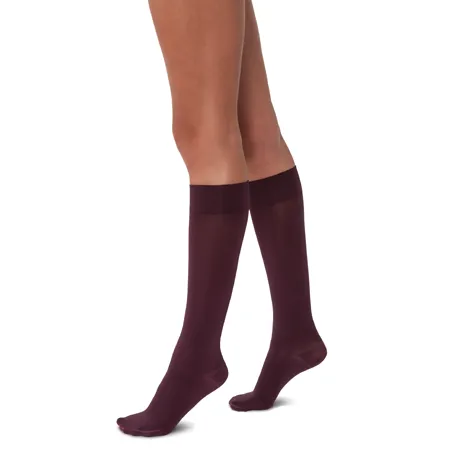 Jobst Opaque SoftFit Closed Toe Knee Highs - 15-20 mmHg