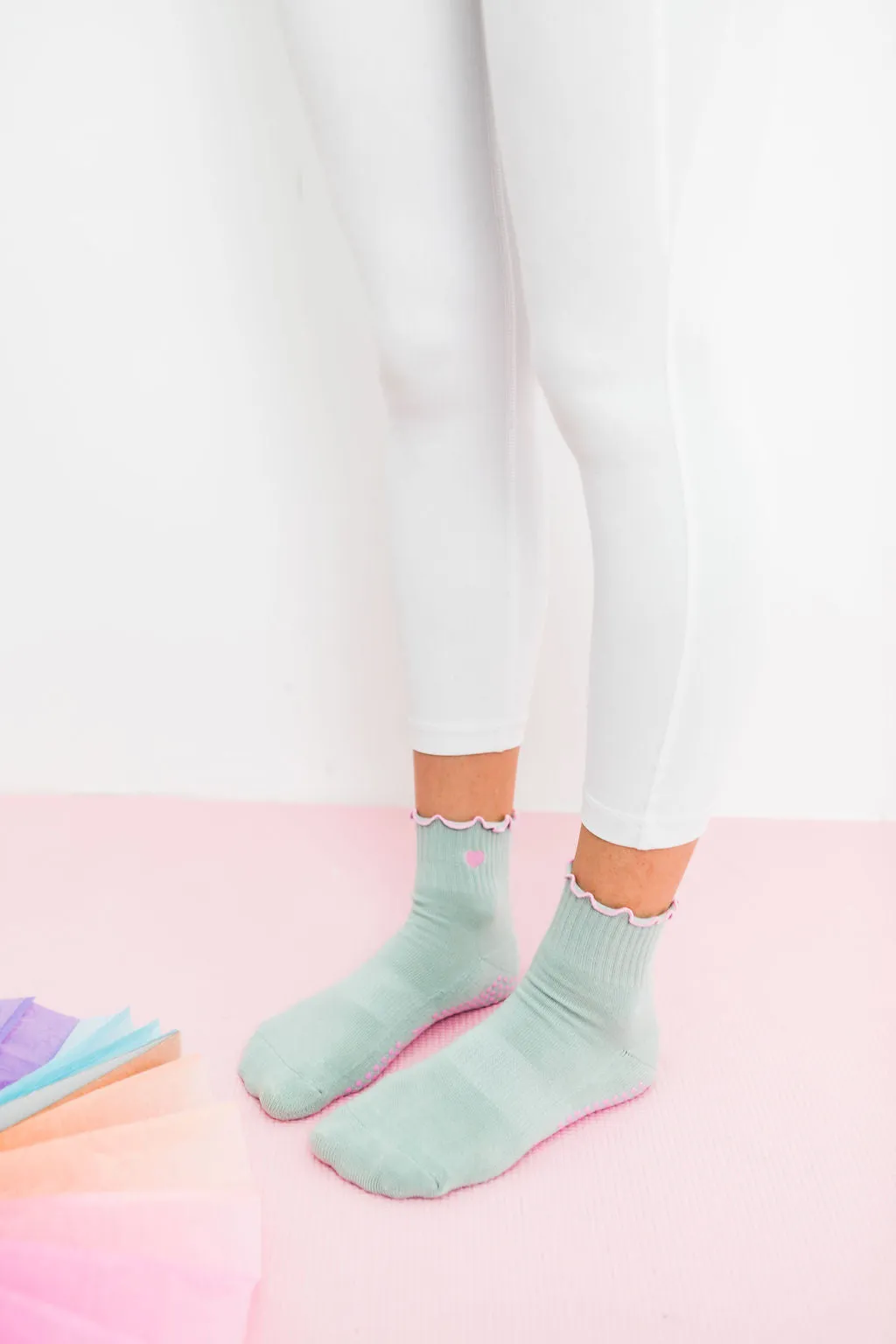 Pastel Ankle Frill Grippy Socks