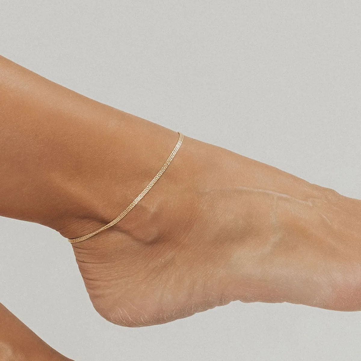 Radiance 3-Strand Anklet in Gold